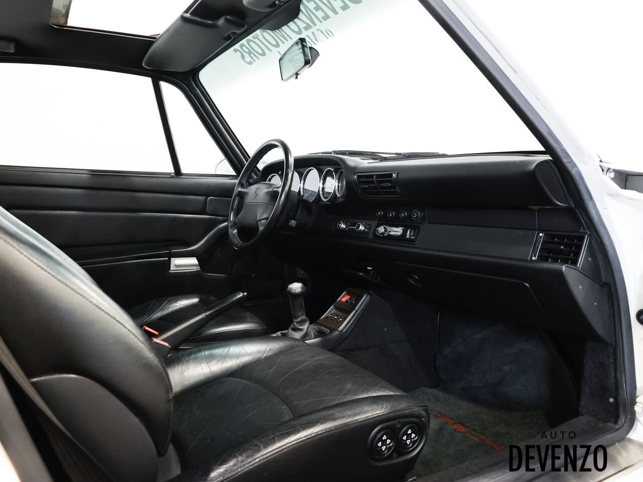 Porsche Carrera 4s 1996 Blanc Saint-Eustache - photo #6