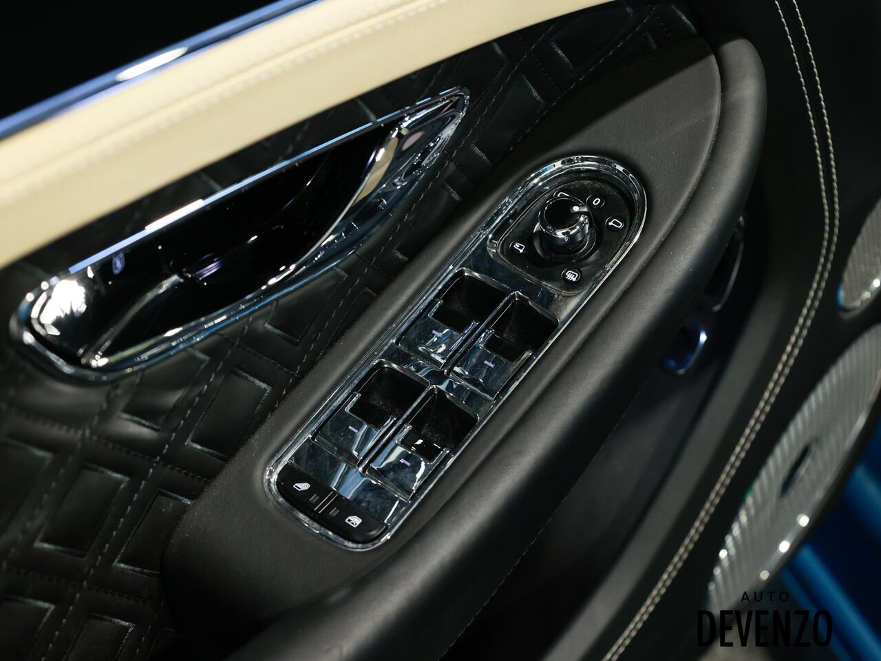 2023 Bentley Continental Blue Saint-Eustache - photo #10