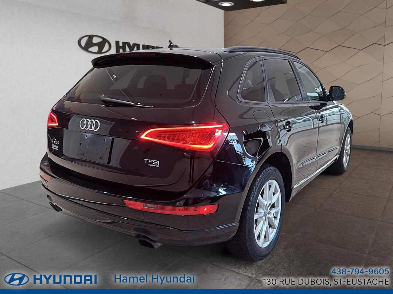 2014 Audi Q5 Black Saint-Eustache - photo #2