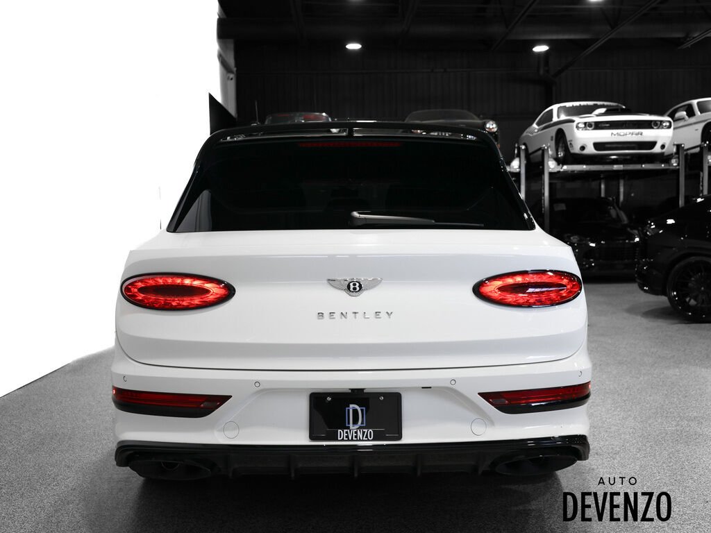 2021 Bentley Bentayga White Saint-Eustache - photo #3