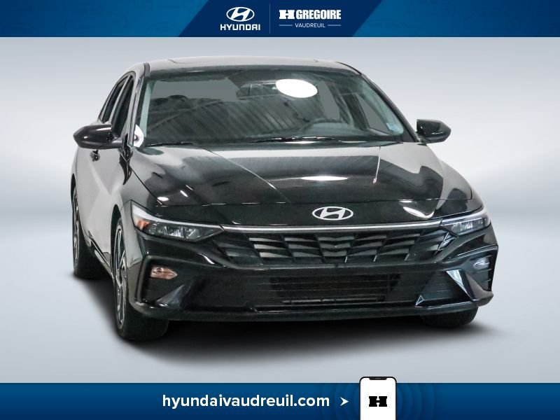 Hyundai Elantra PREFERRED +TECH TOIT OUVRANT CERTIFIÉ 5.99% 2025 Noir