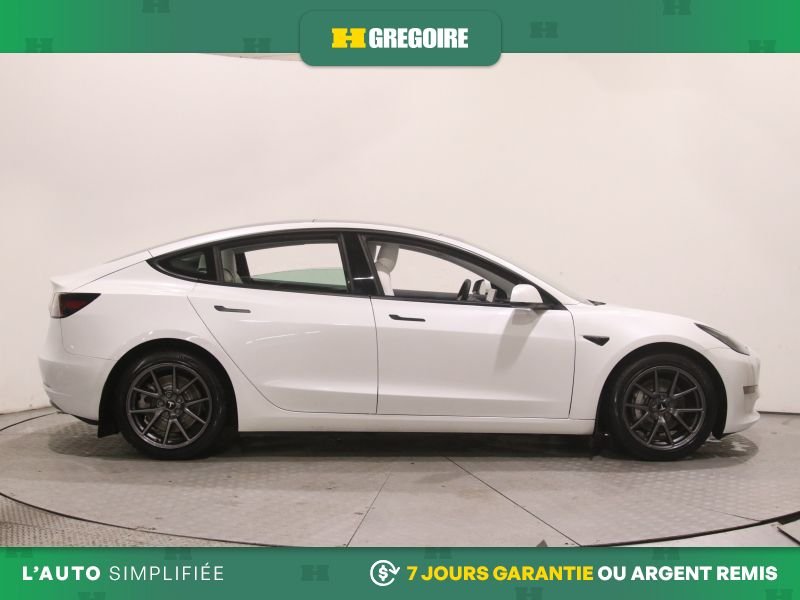 2021 Tesla Model 3 White Laval - photo #10