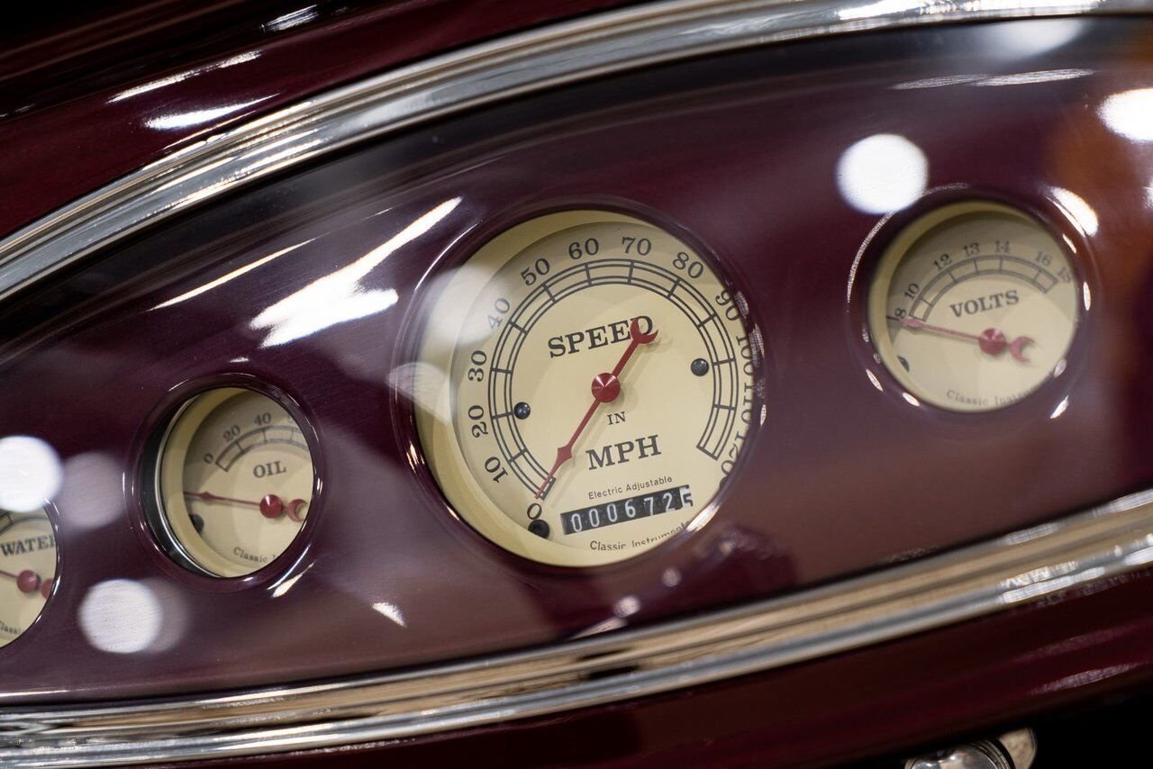 Ford Highboy Lobeck creation spectacular presentation **PRICE IN USD** 1932 Rouge Montréal - photo #53