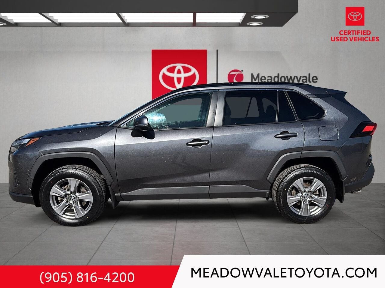 2023 Toyota RAV4 One Owner, New Brake Pads and Rotors on the front and the back Grey Mississauga - photo #5