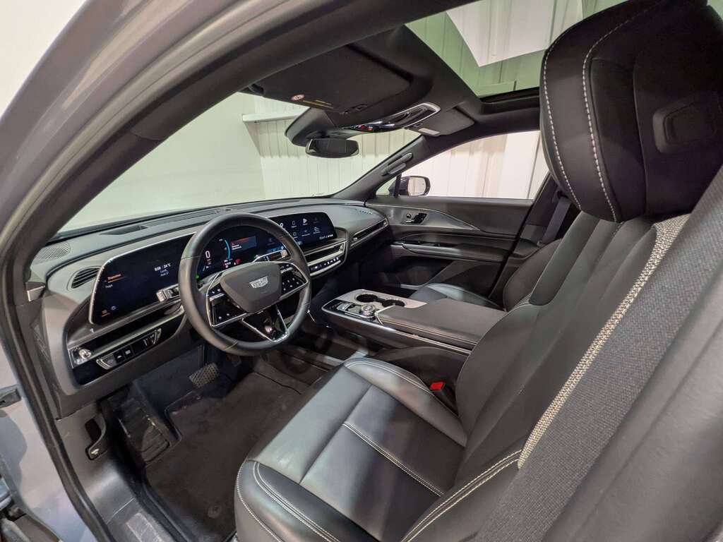 Cadillac LYRIQ 4dr Tech w/1SA 2024 Gris Val-David - photo #8