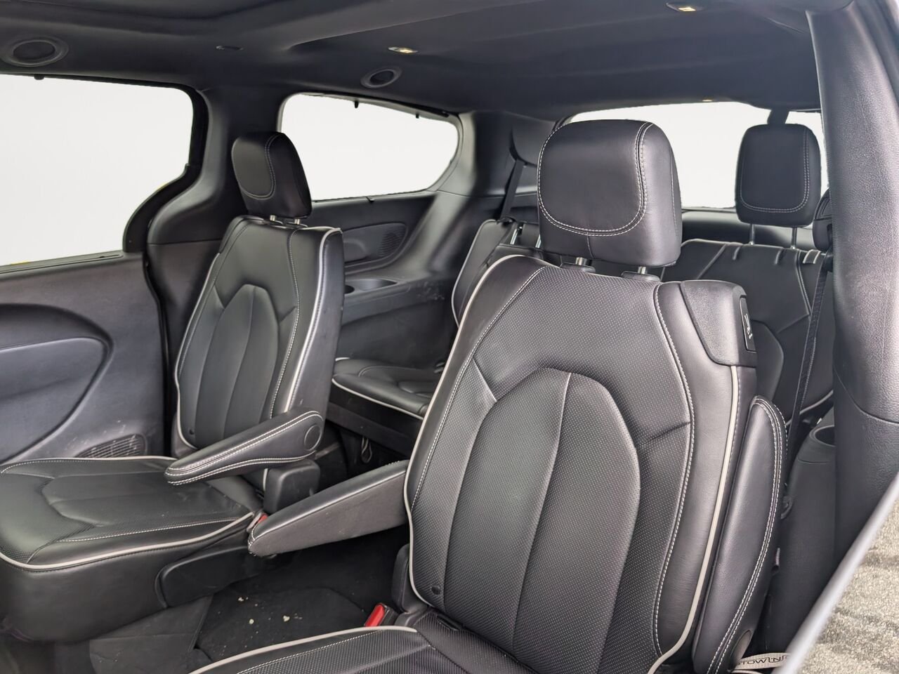 Chrysler Pacifica LIMITED/SIÈGES CHAUFFANTS/TOIT OUVRANT/VOLANT CHAUFFANT/BLUETOOTH/AC BIZONE 2025 Noir Sherbrooke - photo #7