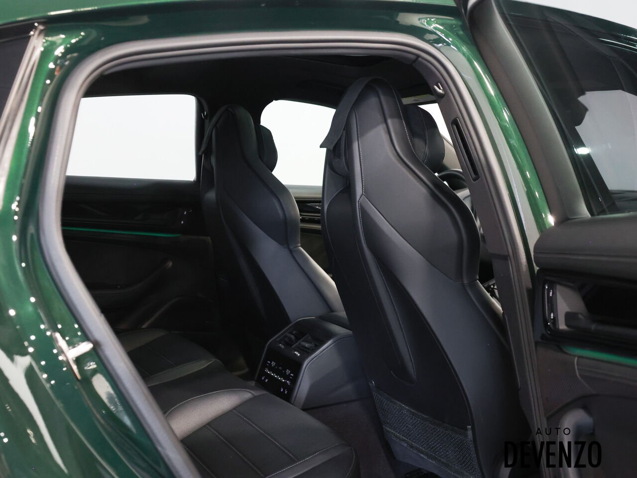 2024 Porsche Panamera Green Saint-Eustache - photo #9