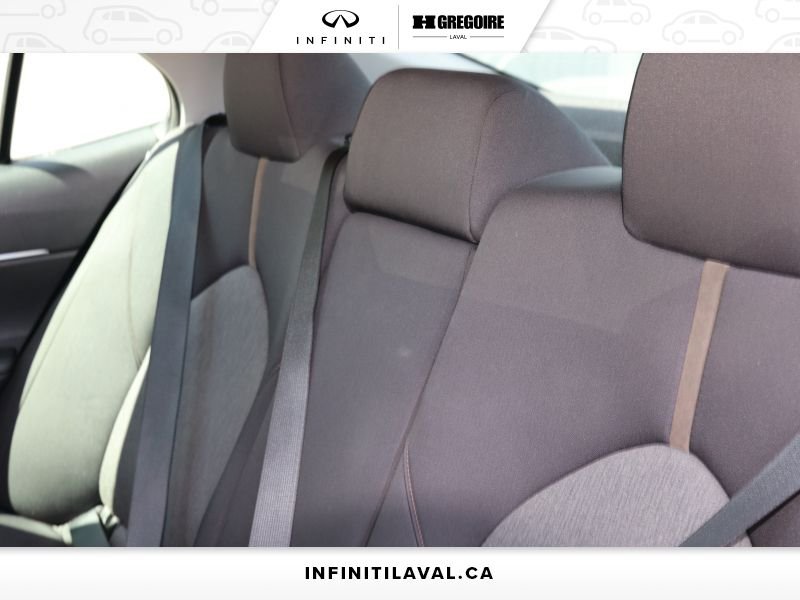 2018 Toyota Camry Laval - photo #18