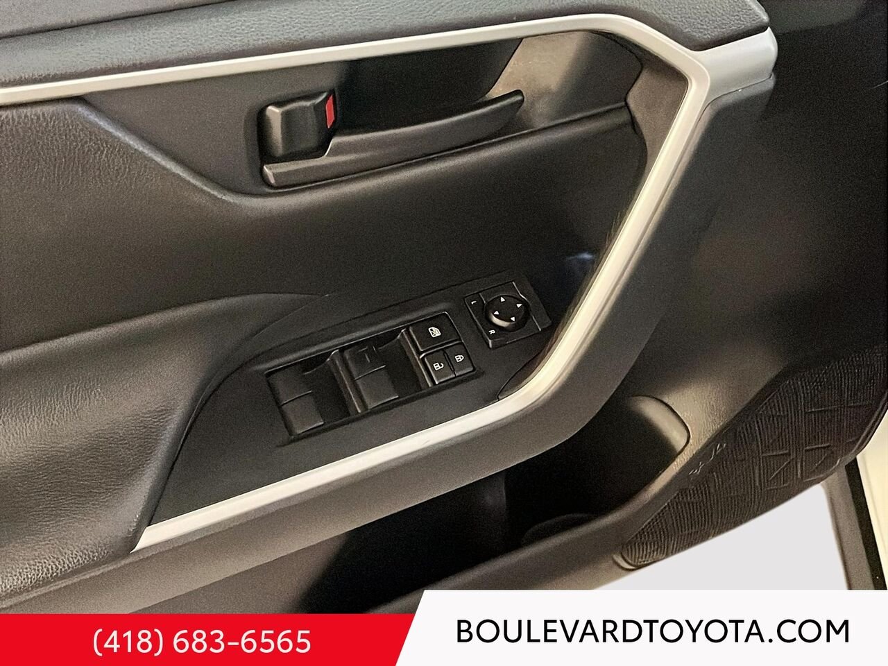 Toyota RAV4 531859-80 | LE, AWD 2025 Blanc Québec - photo #7