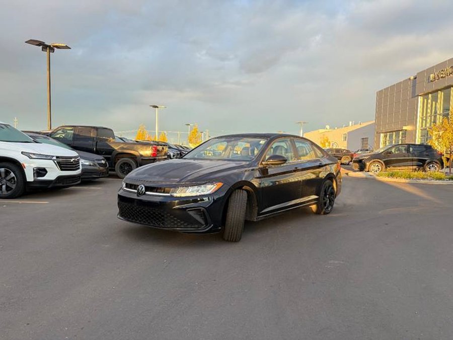 2025 Volkswagen Jetta Comfortline Power Sunroof | Heated Leather Bucket Seats | Heated Steering Wheel | Adaptive Cruise Co Black