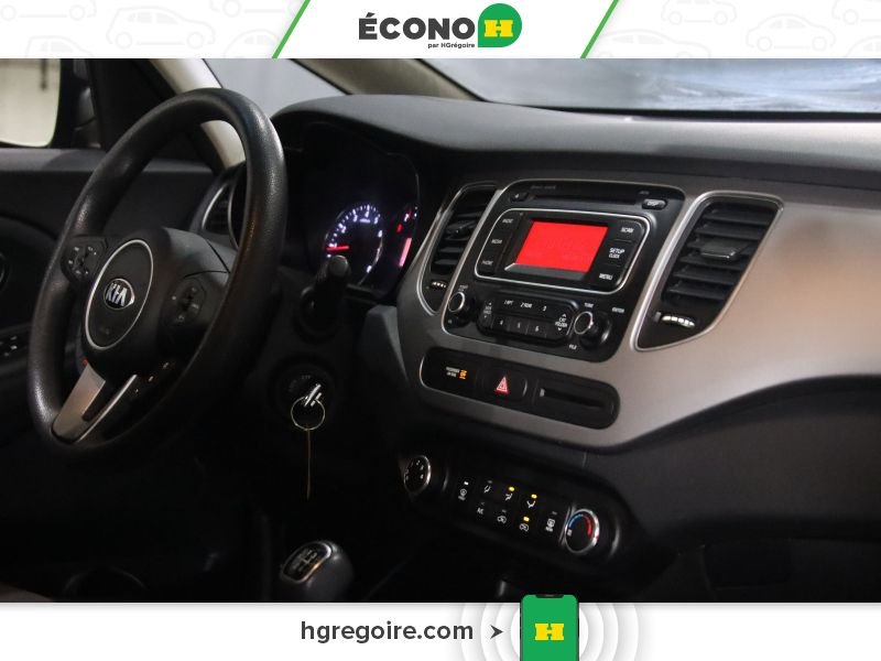 2015 Kia Rondo Grey Saint-Eustache - photo #17