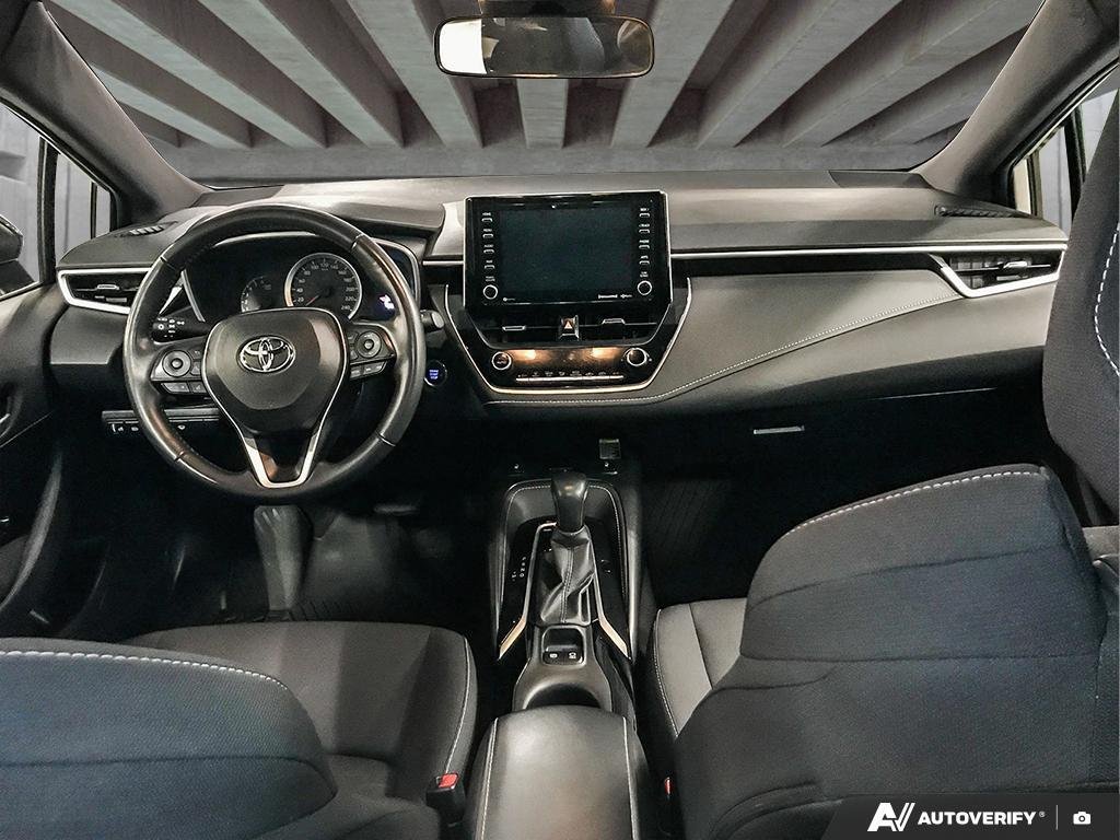 2020 Toyota Corolla Hatchback 2602172B | CVT White Edmonton - photo #23