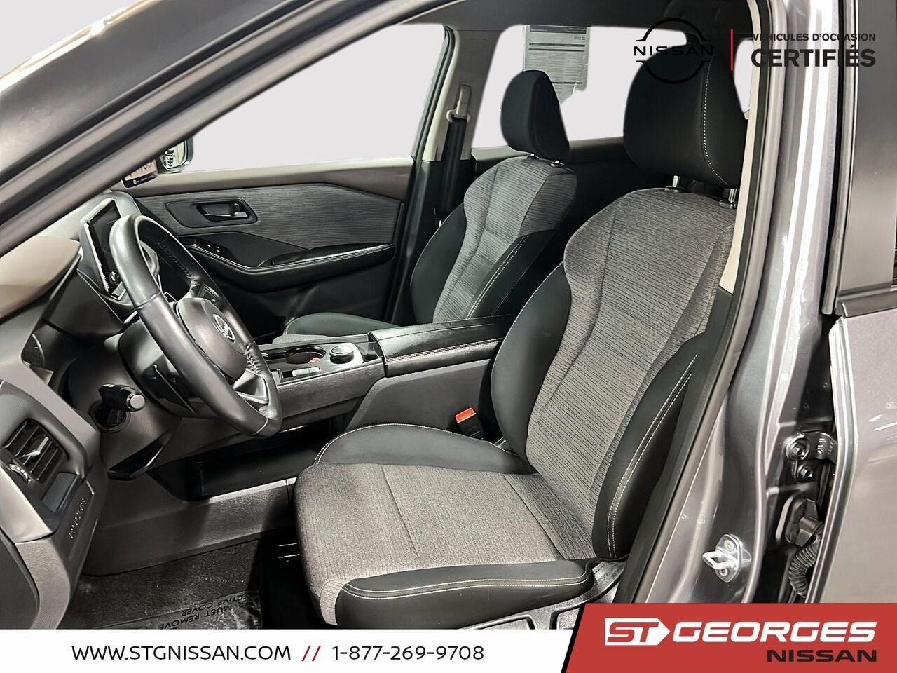 2022 Nissan Rogue Grey Saint-Georges - photo #8
