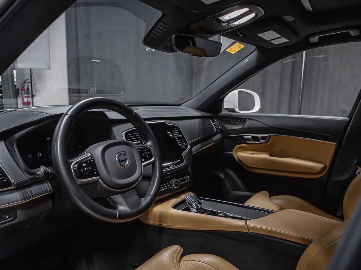 Volvo XC90 Plug-In Hybrid T8 ULTRA BRIGHT HARMAN KARDON 7 PLACES 2025 Blanc Montréal - photo #1