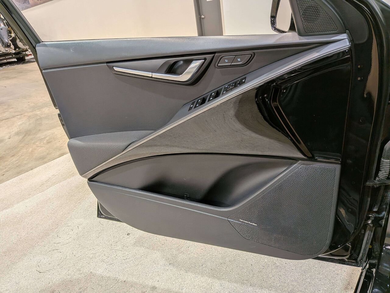 Kia Niro EV 2025 Noir Val-David - photo #32
