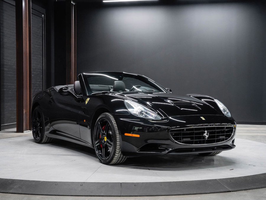2010 Ferrari California 2010 Black