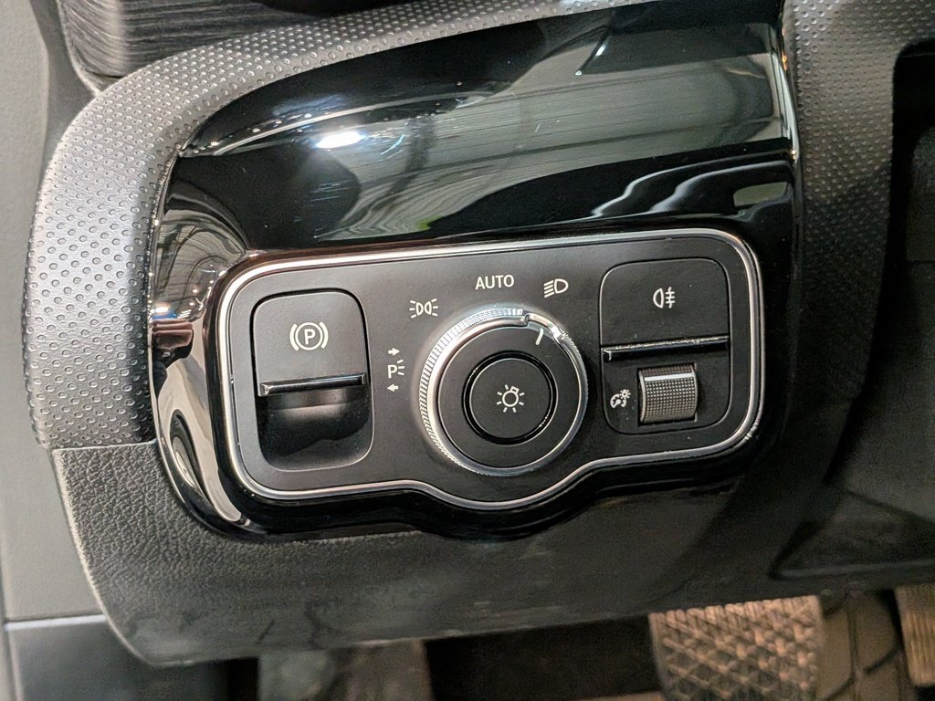 Mercedes-Benz A-Class A 250 4MATIC Hatch 2019 Noir Val-David - photo #28
