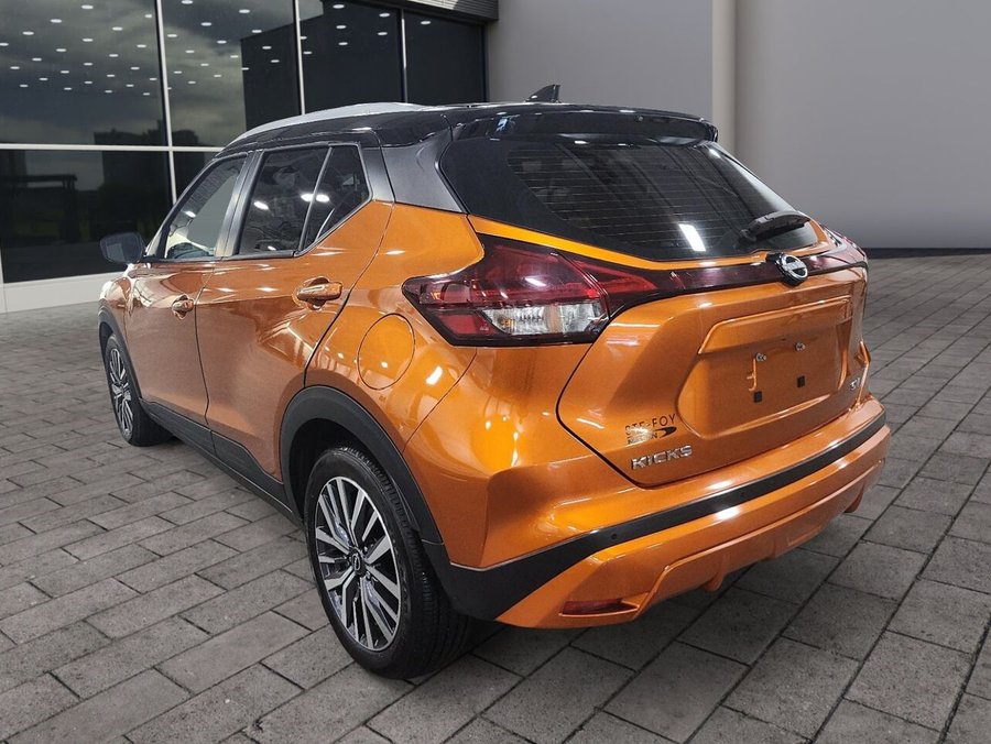 2024 Nissan Kicks SV TA 2024 Orange