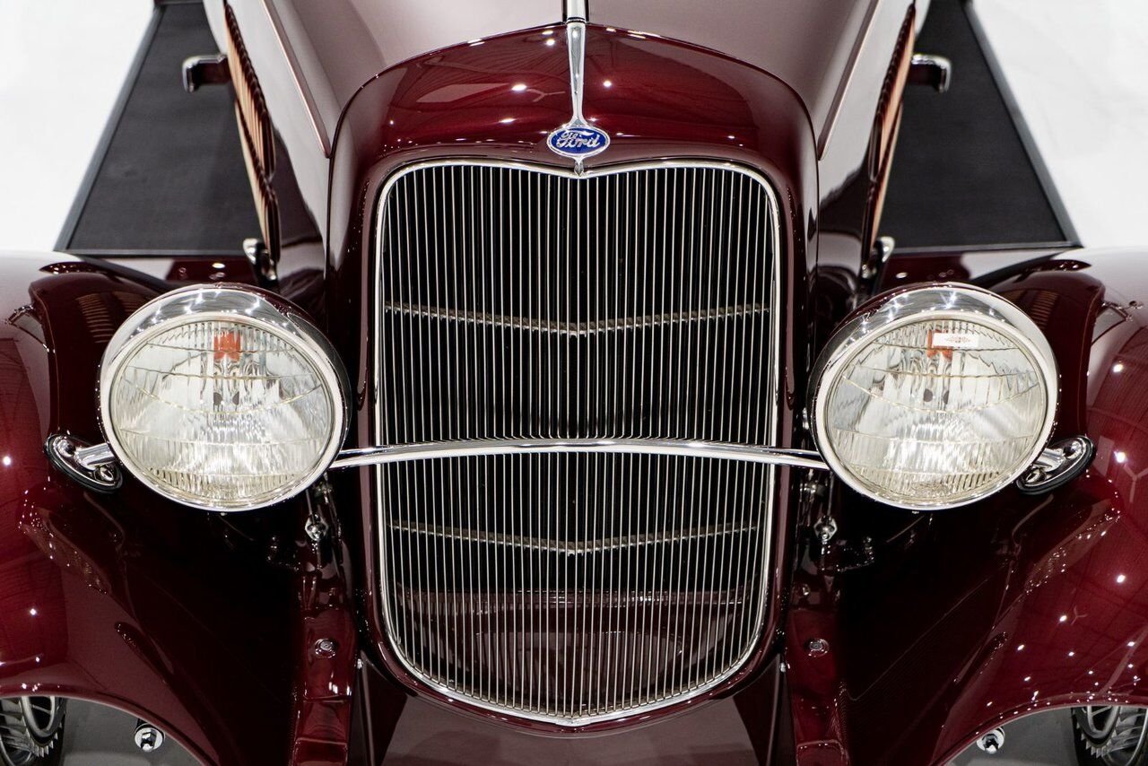 Ford Highboy Lobeck creation spectacular presentation **PRICE IN USD** 1932 Rouge Montréal - photo #34