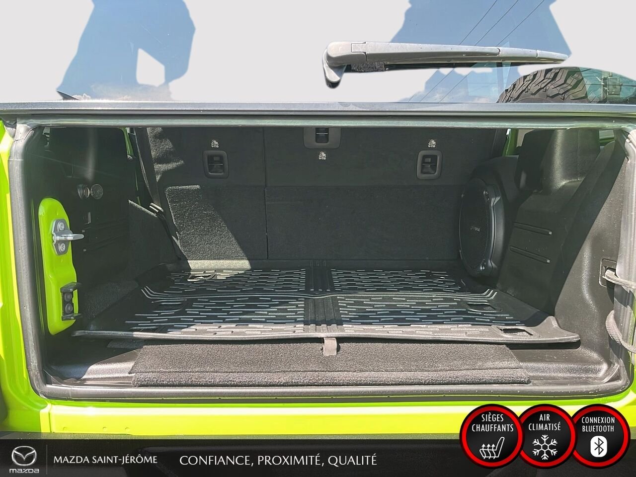 Jeep Wrangler Unlimited Sahara | LIFT KIT | GROS PNEUS | CUIR | 2021 Vert Saint-Jérôme - photo #21