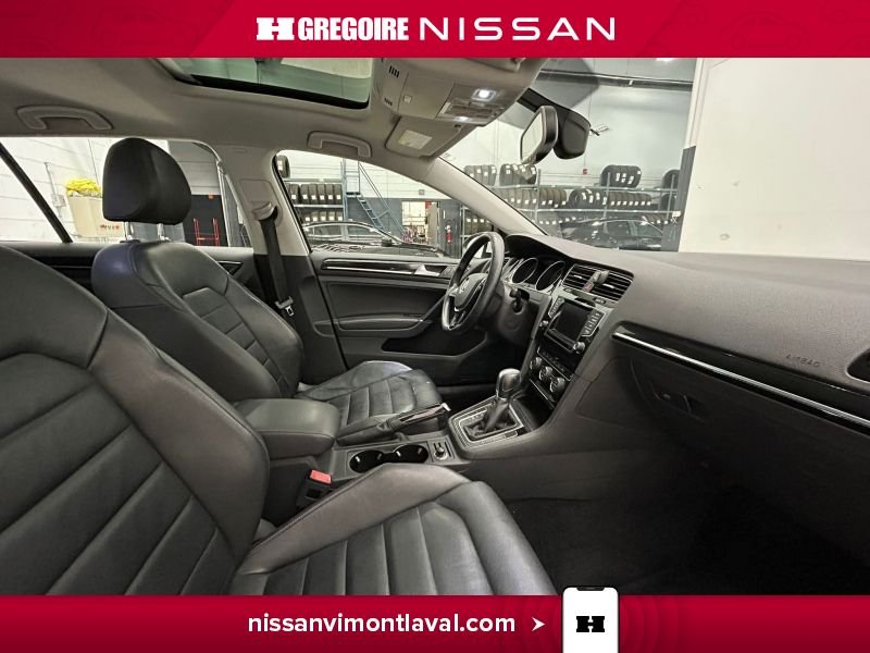 2015 Volkswagen Golf White Saint-Eustache - photo #11