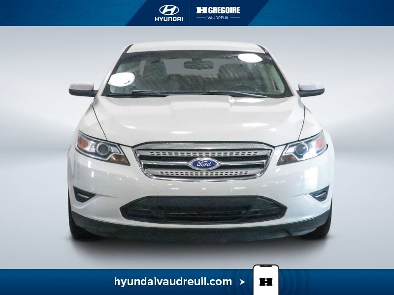 2012 Ford Taurus Saint-Eustache - photo #2
