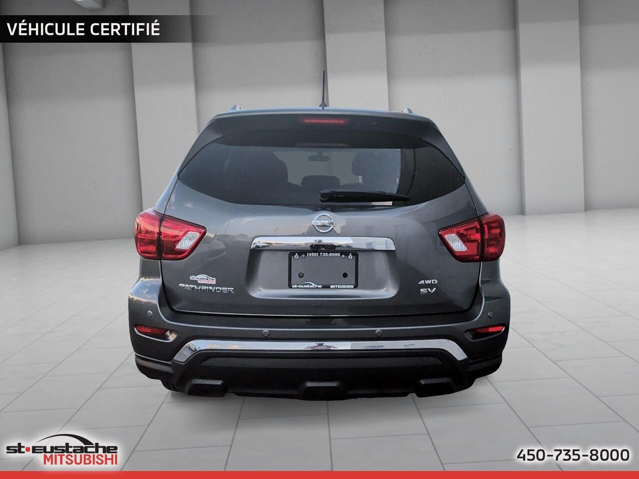 2017 Nissan Pathfinder Grey Saint-Eustache - photo #2