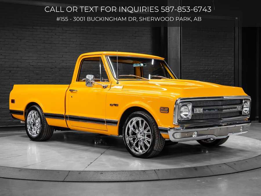 1970 Chevrolet C10 | US Mags | 350 Small Block | Retro Stereo | Leather Seats | Power Steering