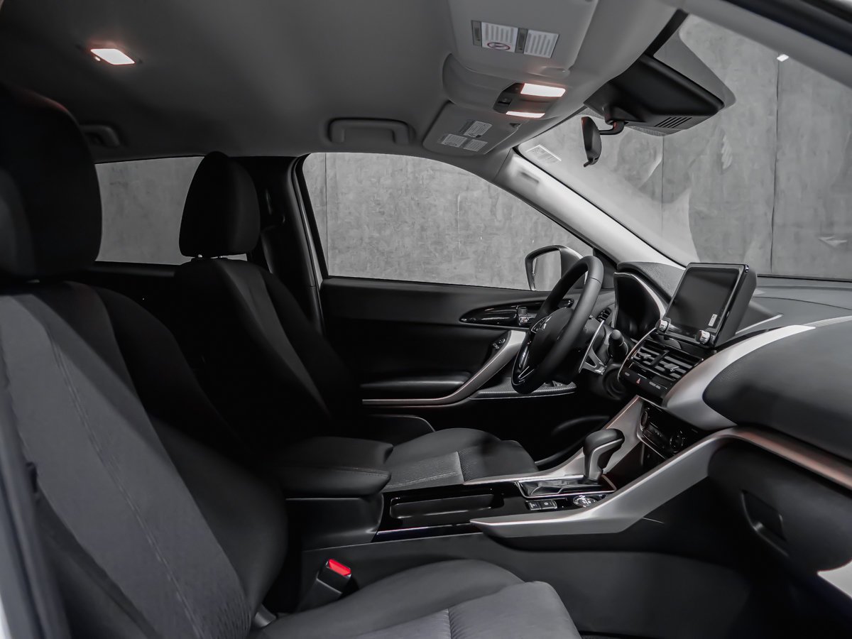 Mitsubishi Eclipse Cross SE 2026 Blanc diamant Montréal - photo #16