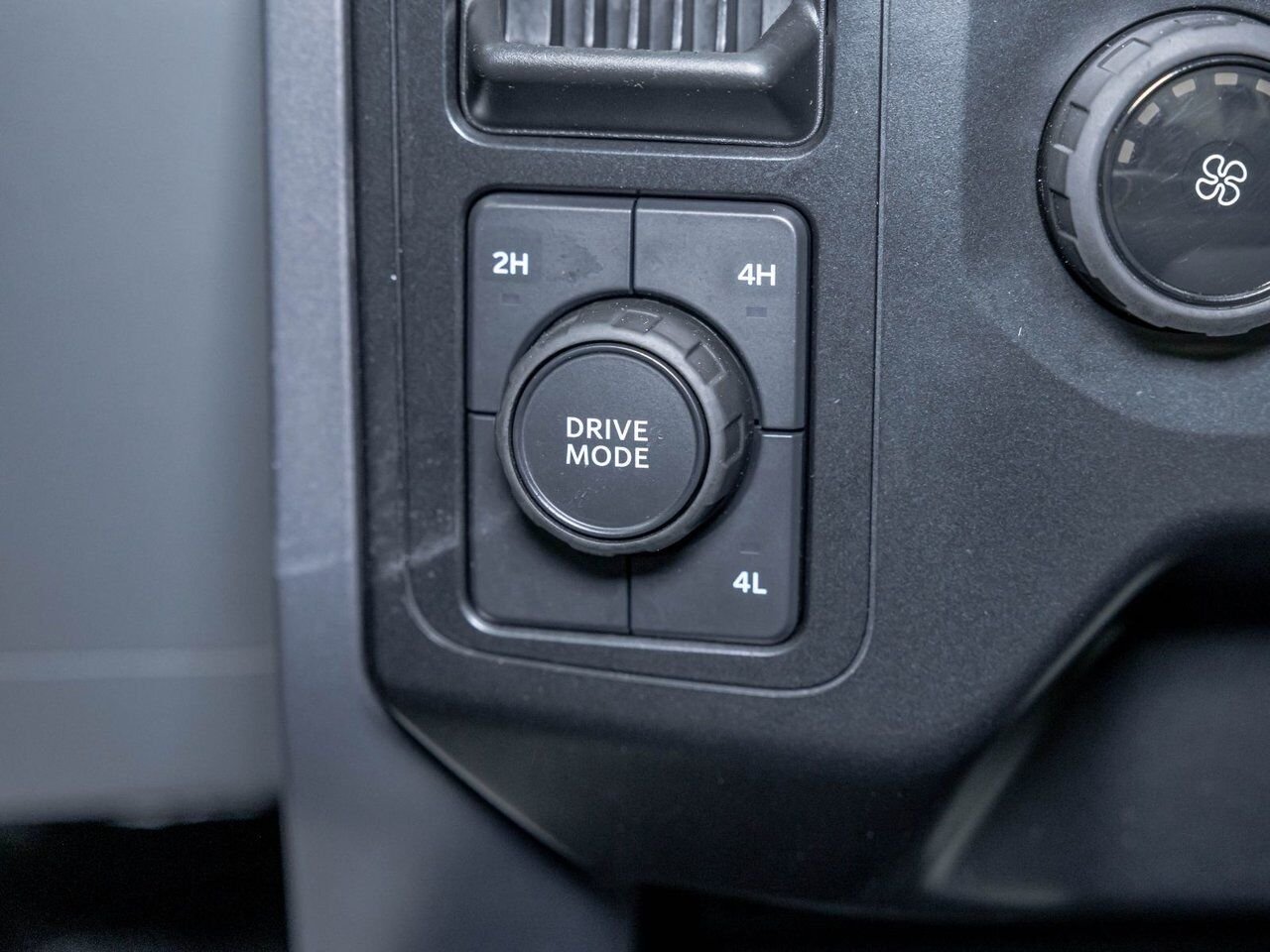 Ford F-150 XLT CREW 4X4 ECOBOOST *NAV* CARPLAY HITCH IV USB 2023 Noir Saint-Jérôme - photo #21