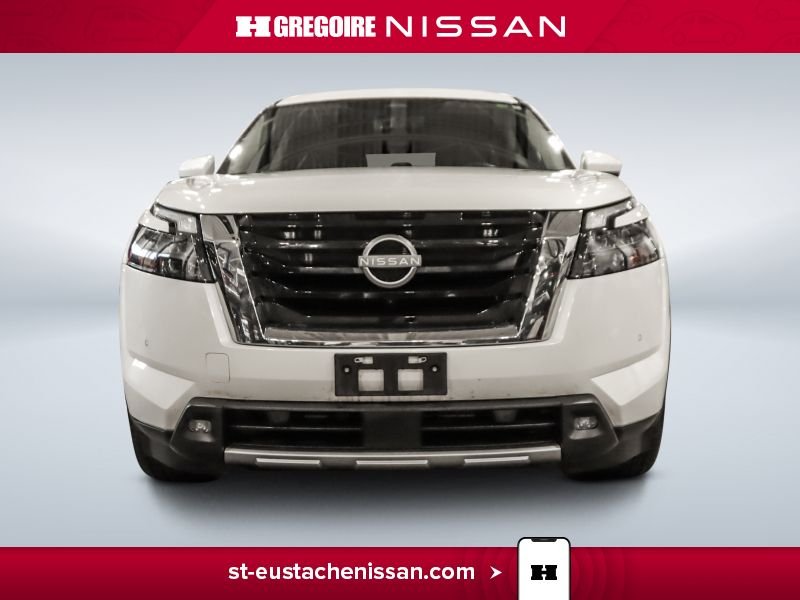 2024 Nissan Pathfinder SV Moonroof APPLE CARPLAY MAGS AWD White
