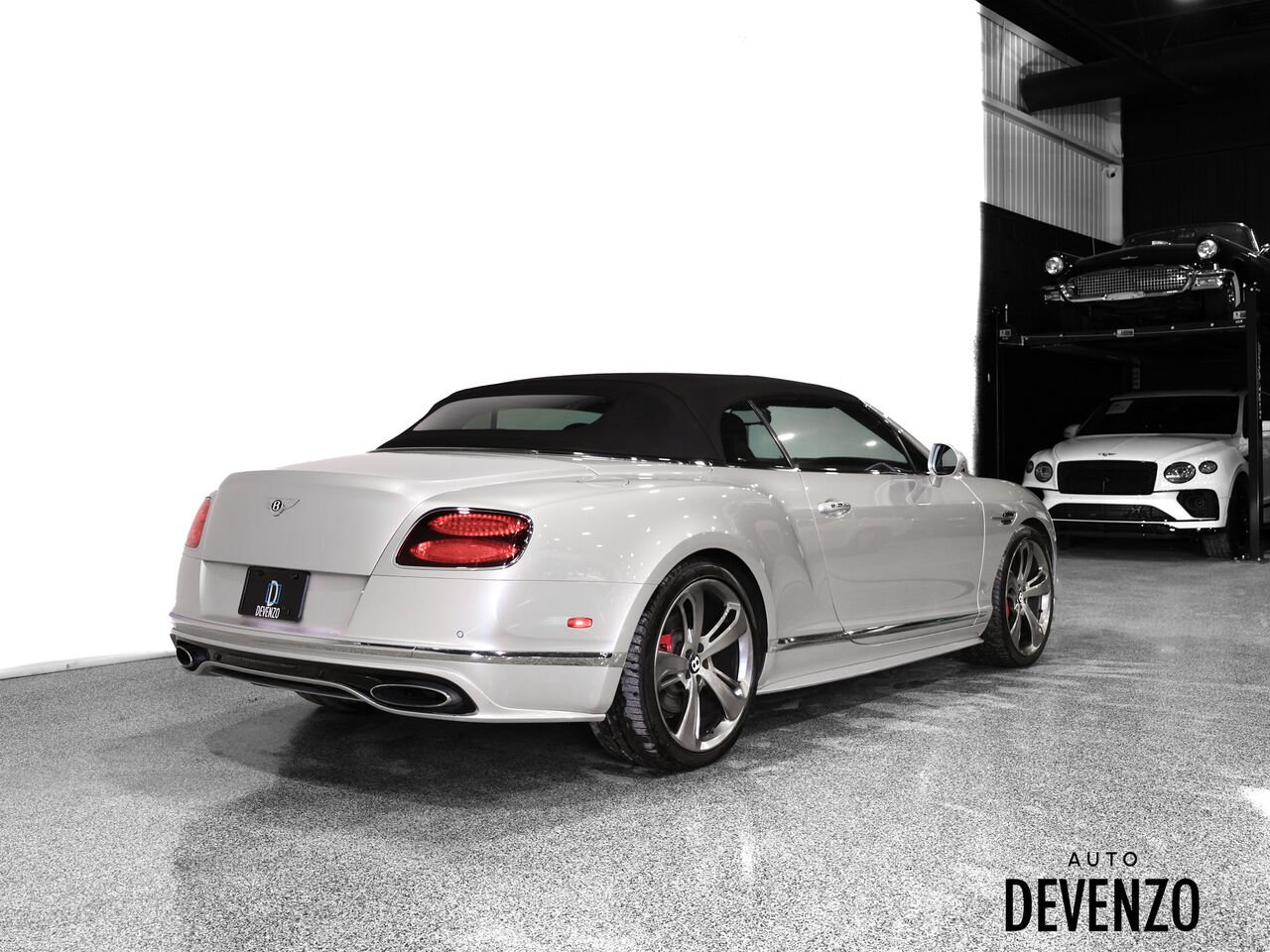 2017 Bentley Continental Silver Saint-Eustache - photo #6