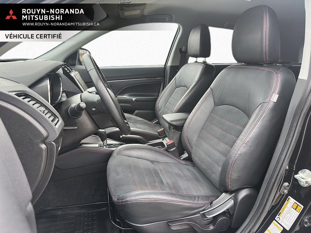 Mitsubishi RVR SEL AWC 2023 Noir Rouyn-Noranda - photo #8