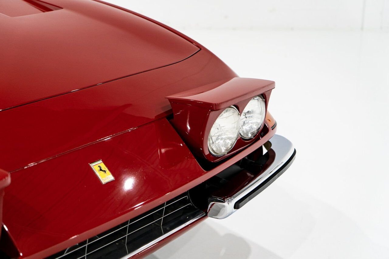 Ferrari 365 GTB4 Daytona 18,301 miles With Orig Books/Tools/ Carbs / Filter Box 1973 Rouge Montréal - photo #2