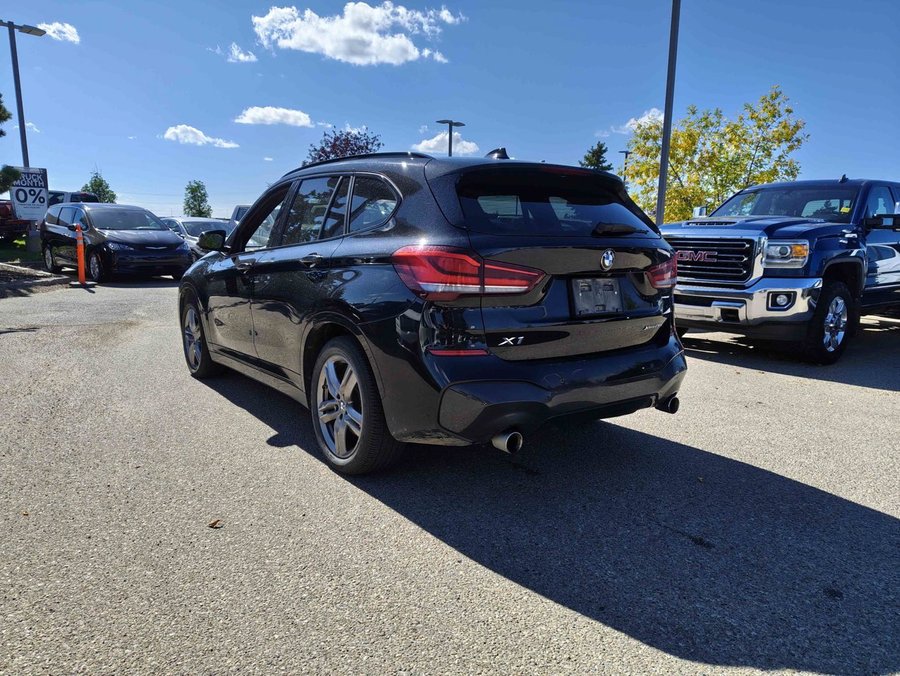 2021 BMW X1 2021 Black