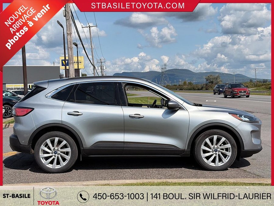 Ford ESCAPE HYBRIDE 2022 2022 Gris