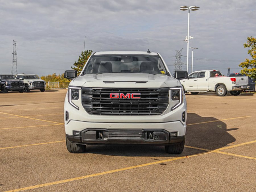 2023 GMC Sierra 1500 Elevation 5.3L | Tonneau Cover White