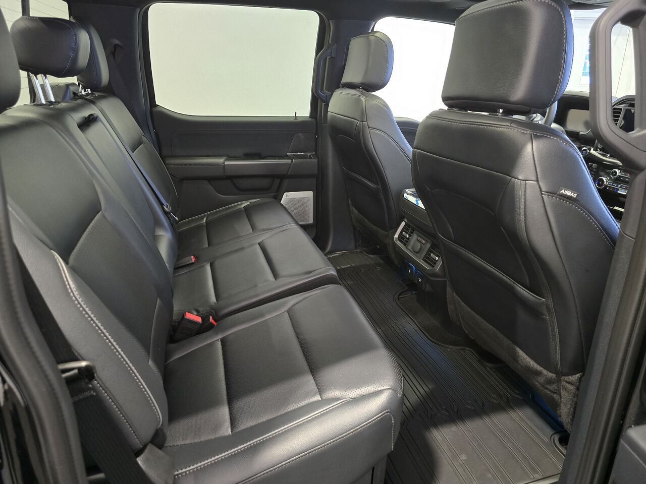 2026 Ford F-150 Agate Black Metallic Châteauguay - photo #8