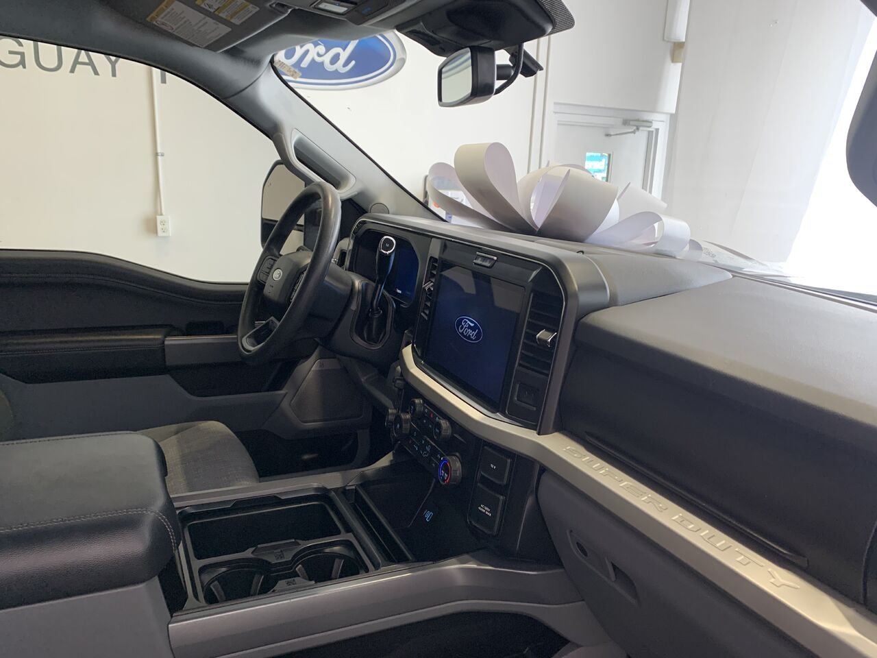 2026 Ford Super Duty F-250 SRW XLT cabine 6 places 4RM caisse de 6,75 pi Grey Châteauguay - photo #22