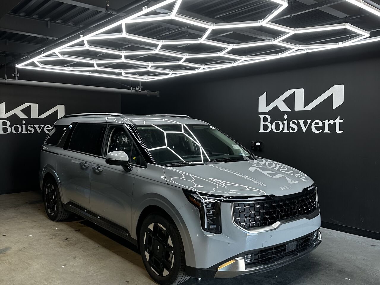2027 Kia Carnival Ceramic Silver Blainville - photo #0