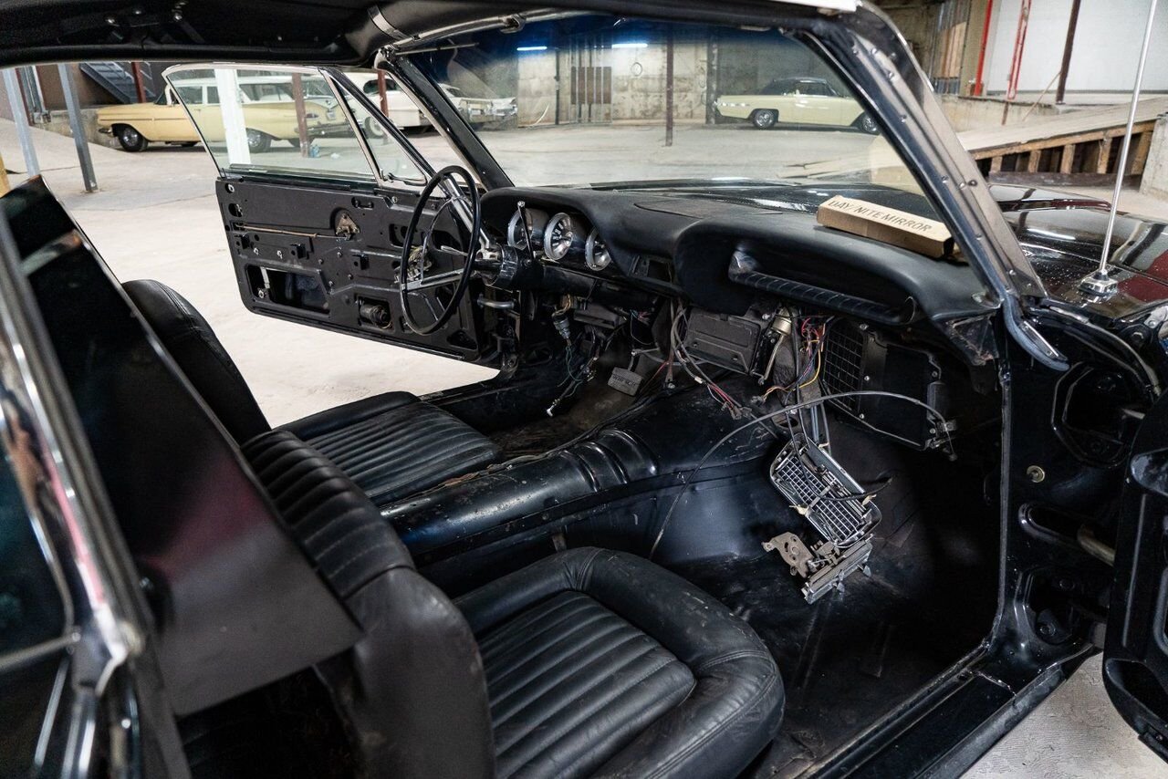 Ford Thunderbird **PRICE IN USD** Roadster project car Extremely rare 1962 Noir Montréal - photo #66