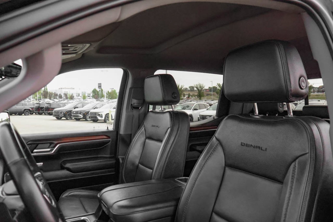 2024 GMC Sierra 1500 4WD Crew Cab 147 Denali Black Sherwood Park - photo #31