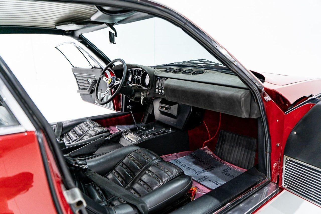 Ferrari 365 GTB4 Daytona 18,301 miles With Orig Books/Tools/ Carbs / Filter Box 1973 Rouge Montréal - photo #69