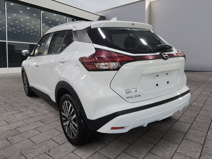 2025 Nissan KICKS PLAY S TA 2025 Grey