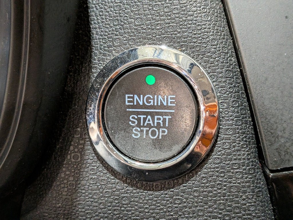 2018 Ford EcoSport Titanium 4WD Red Val-David - photo #17