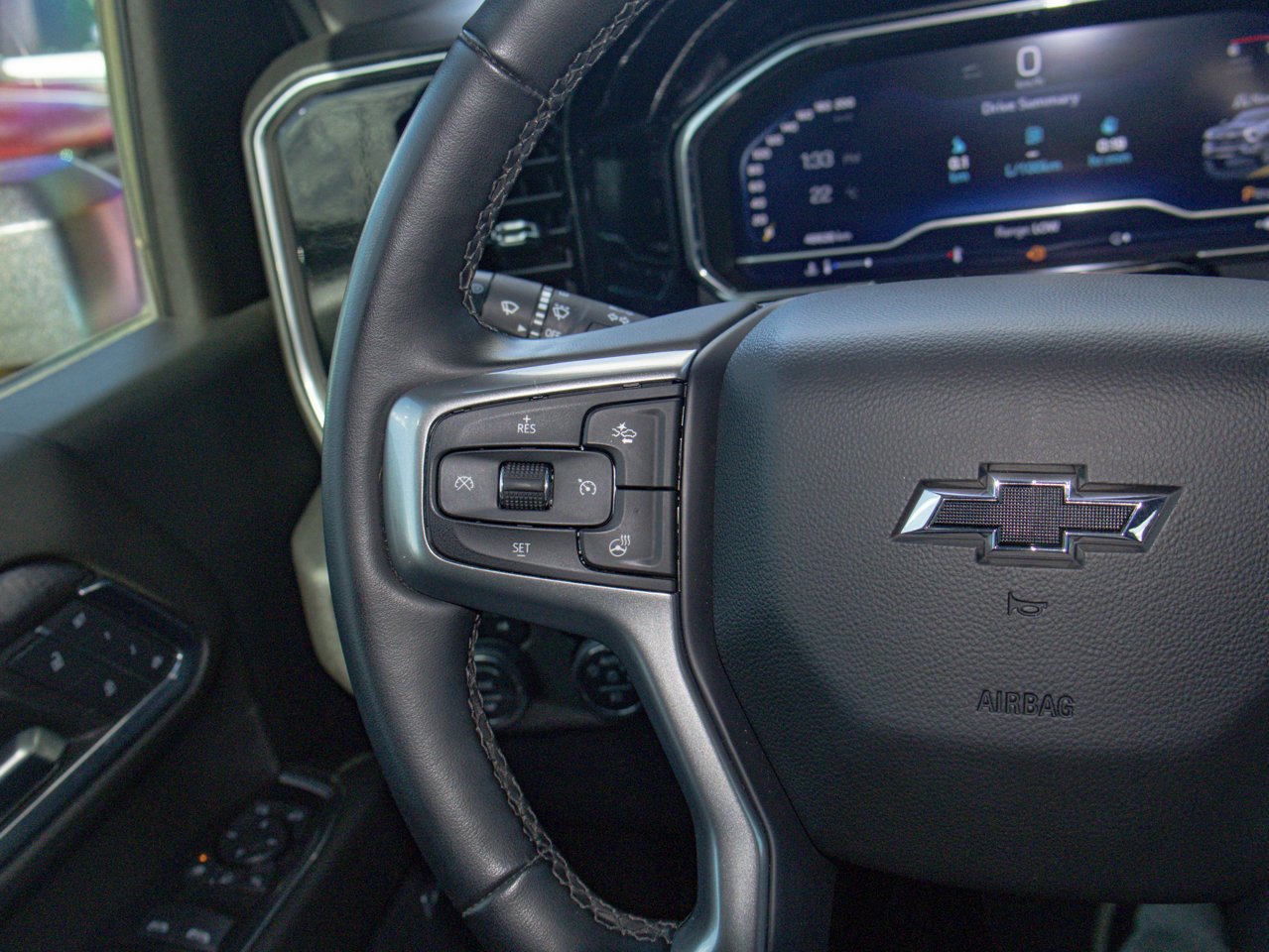 2024 Chevrolet Silverado 3500HD 4WD Crew Cab 159 LTZ White Sherwood Park - photo #23