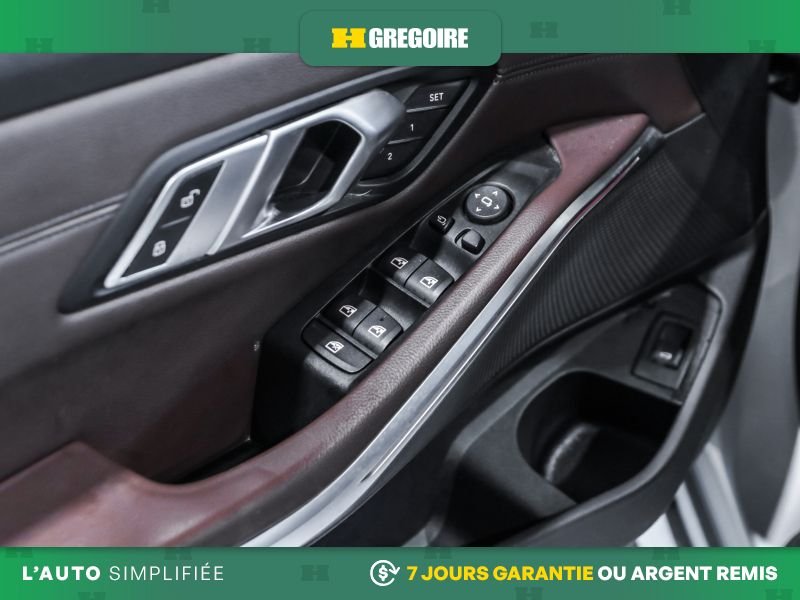 BMW 330I 823386 | 330i xDrive AUTO AC CUIR TOIT NAV MAGS CAM RECULE 2019 Argent Laval - photo #13