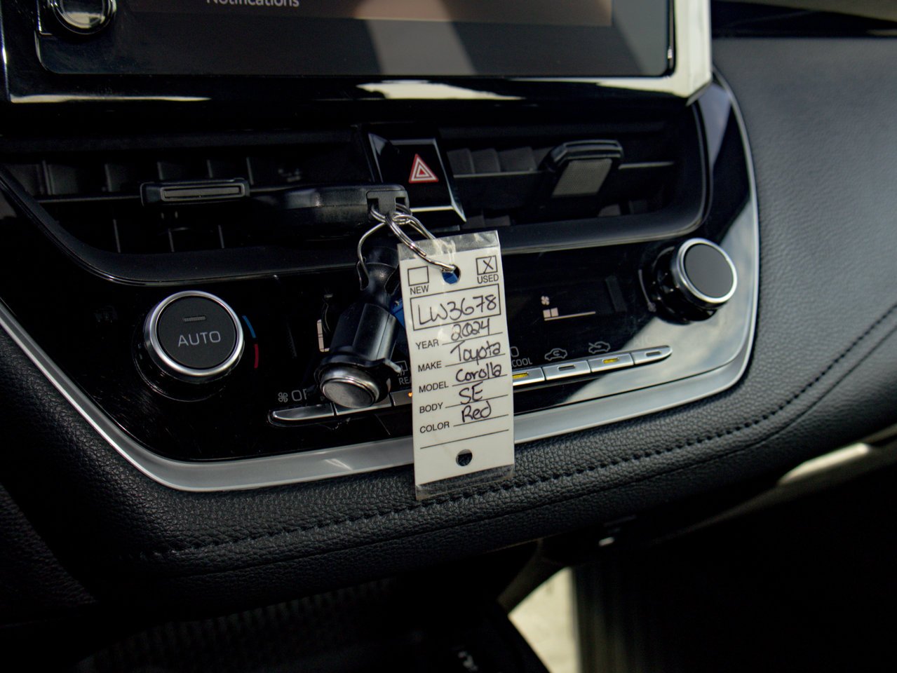 2024 Toyota Corolla SE CVT Red Sherwood Park - photo #32