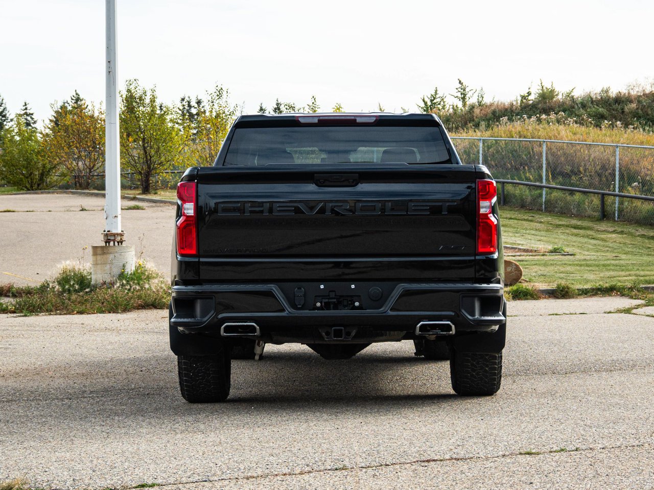 2023 Chevrolet Silverado 1500 4WD Crew Cab 147 RST Black Sherwood Park - photo #12
