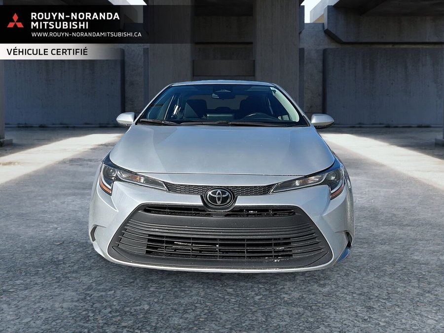 Toyota Corolla LE CVT 2024 Blanc